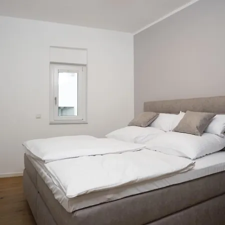Brand New Luxury On Rathausplatz Apartament *