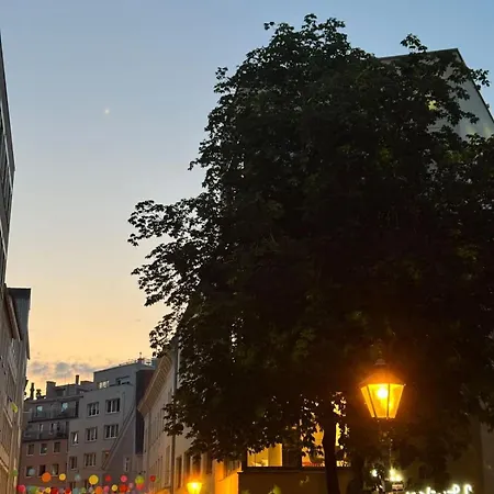 Apartment Goldenkey-suites - Luxury 'rathausplatz' - Overlooking The Main Square - Air Conditioning & Elevator *