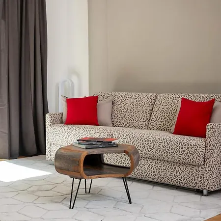 Goldenkey-suites - Luxury 'rathausplatz' - Overlooking The Main Square - Air Conditioning & Elevator Apartment