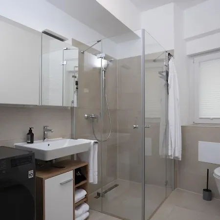 Apartment Goldenkey-suites - Luxury 'rathausplatz' - Overlooking The Main Square - Air Conditioning & Elevator