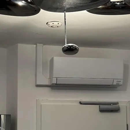 Goldenkey-suites - Luxury 'rathausplatz' - Overlooking The Main Square - Air Conditioning & Elevator * Augsburg